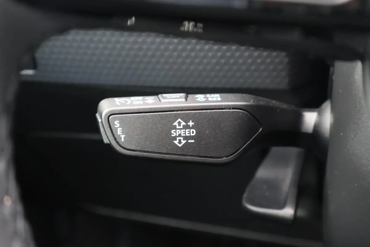 25 TFSI 95pk S-tronic | Ambient Lighting | Smartphone Interface | Climate Control | Cruise Control | Stoelverwarming