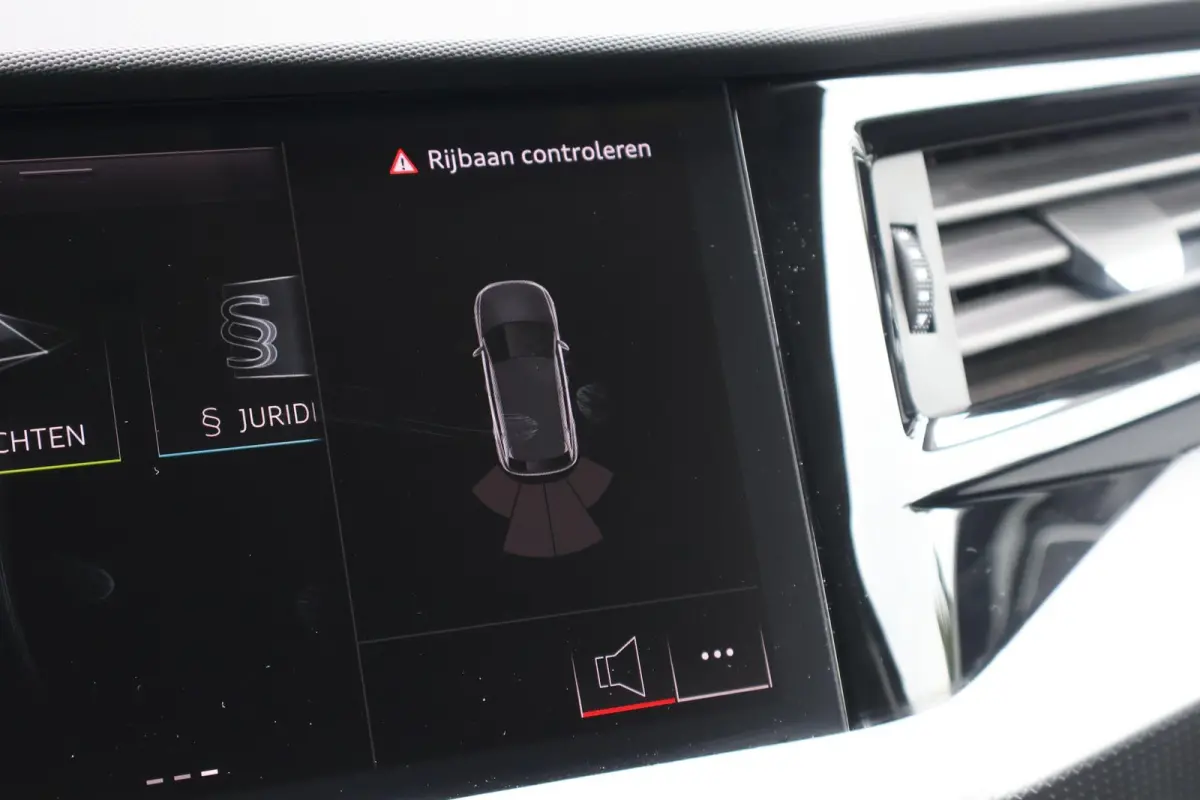 25 TFSI 95pk S-tronic | Ambient Lighting | Smartphone Interface | Climate Control | Cruise Control | Stoelverwarming