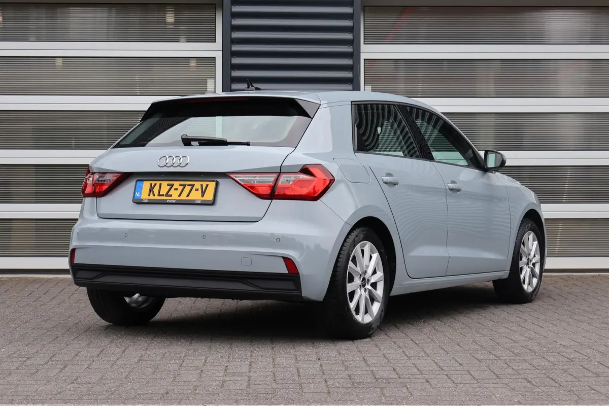 25 TFSI 95pk S-tronic | Ambient Lighting | Smartphone Interface | Climate Control | Cruise Control | Stoelverwarming