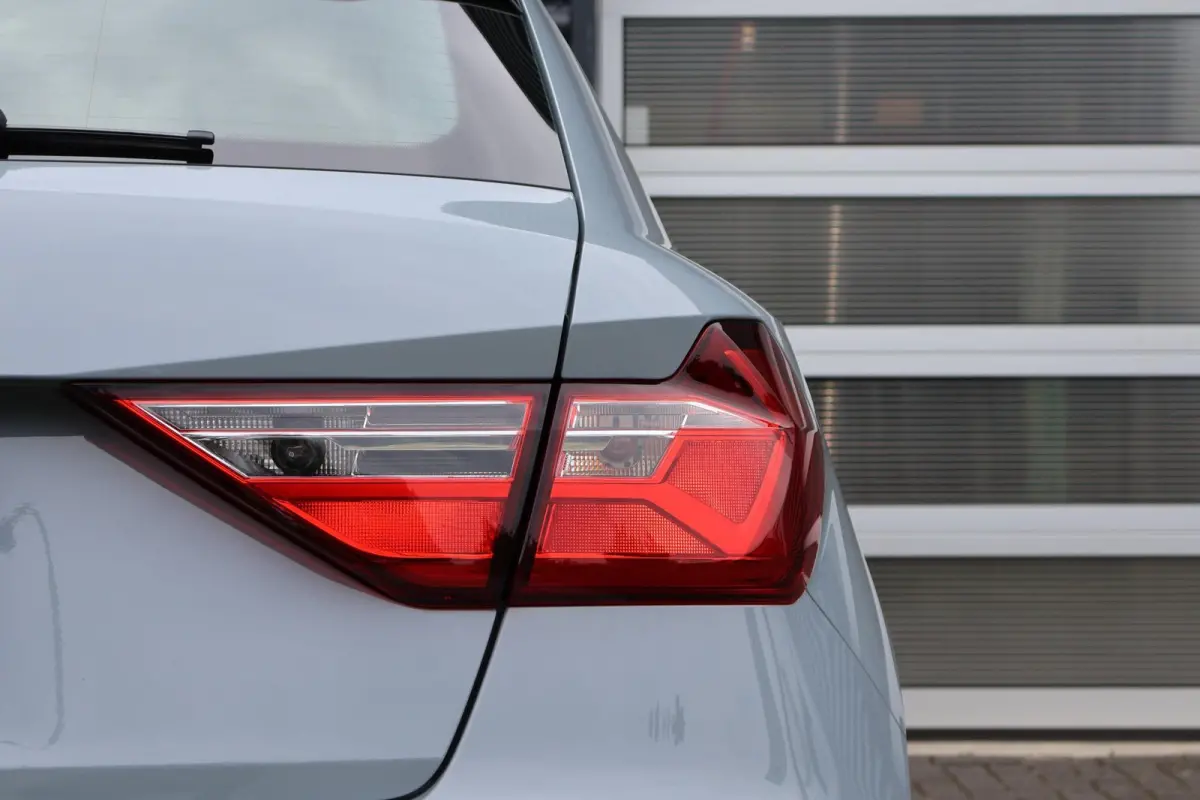 25 TFSI 95pk S-tronic | Ambient Lighting | Smartphone Interface | Climate Control | Cruise Control | Stoelverwarming