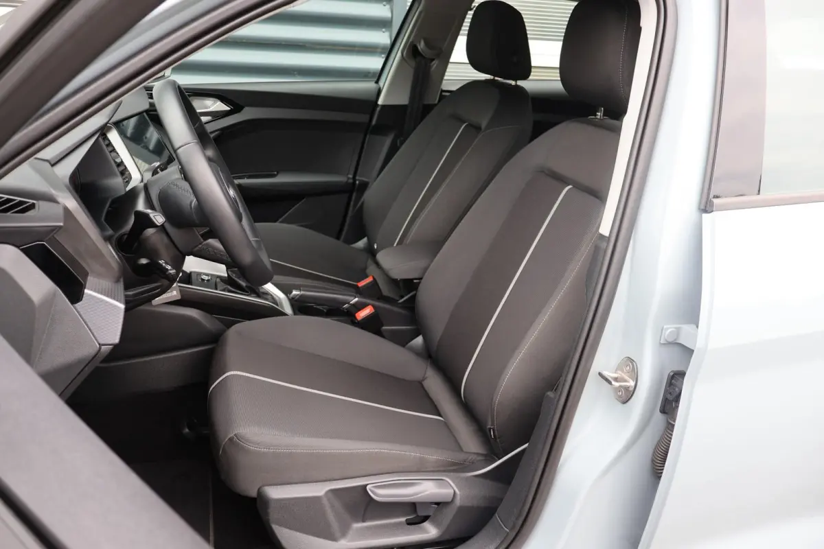 25 TFSI 95pk S-tronic | Ambient Lighting | Smartphone Interface | Climate Control | Cruise Control | Stoelverwarming