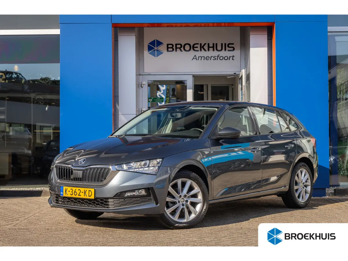1.0 TSI Ambition | Apple Carplay/Android Auto | Digitaal dashboard | Airco | Cruise control | Navigatie | Lichtmetalen velgen | Airco | Apple Carplay/Android Auto|telefoonintegratie premium 