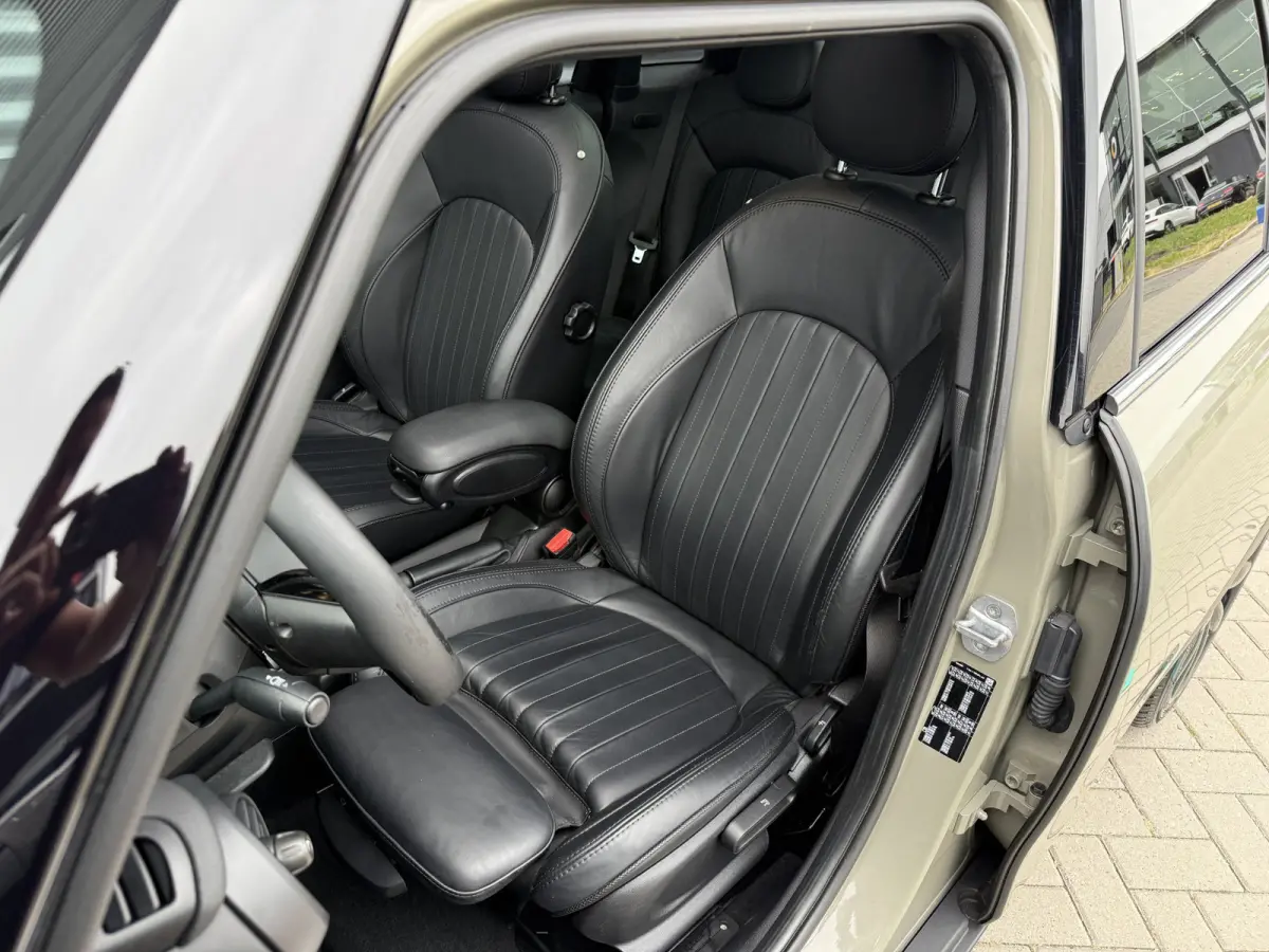 1.5 Cooper Leder/Camera/Panorama dak