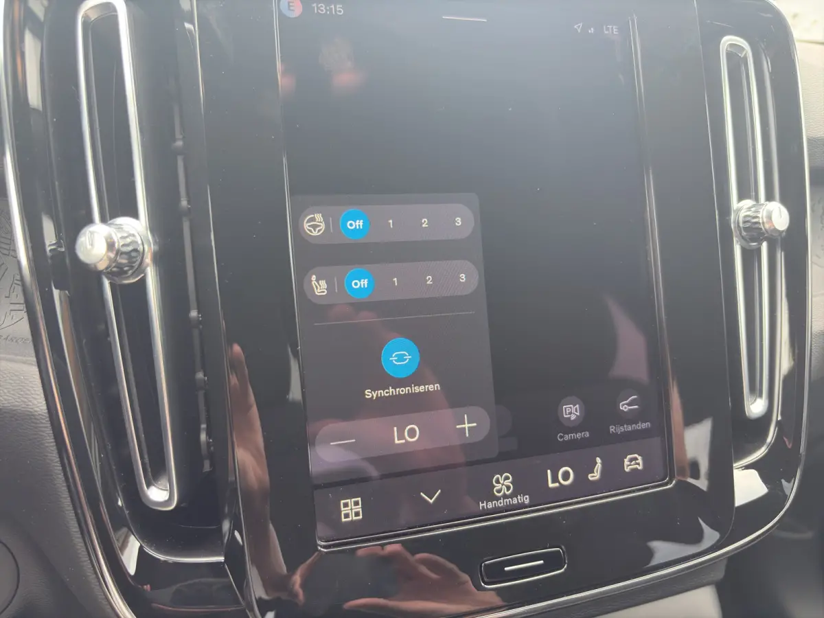 185 kW Single Motor Extended Range RWD Plus Black Edition | BLIS | 360 Camera | Stoel + Stuur Verwarming | Harman Kardon | Keyless Start / Entry |