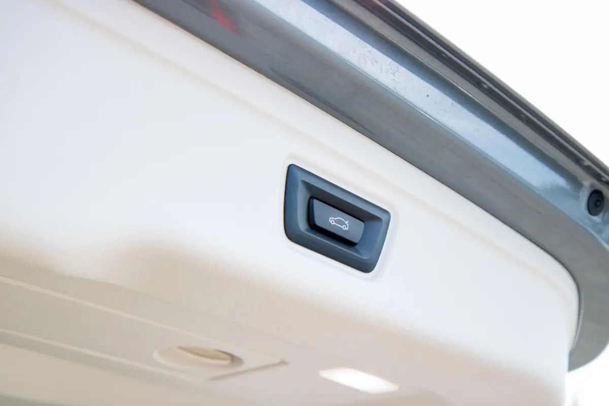 318i 156pk AUT | Achterklep Elektrisch | LED Koplampen