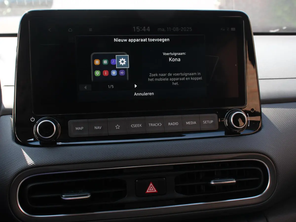 1.0 T-GDI Comfort Climate control Camera Cruise control Parkeersensoren LED Keyless Navigatie Apple Carplay/ Android Auto Lichtmetalen Velgen
