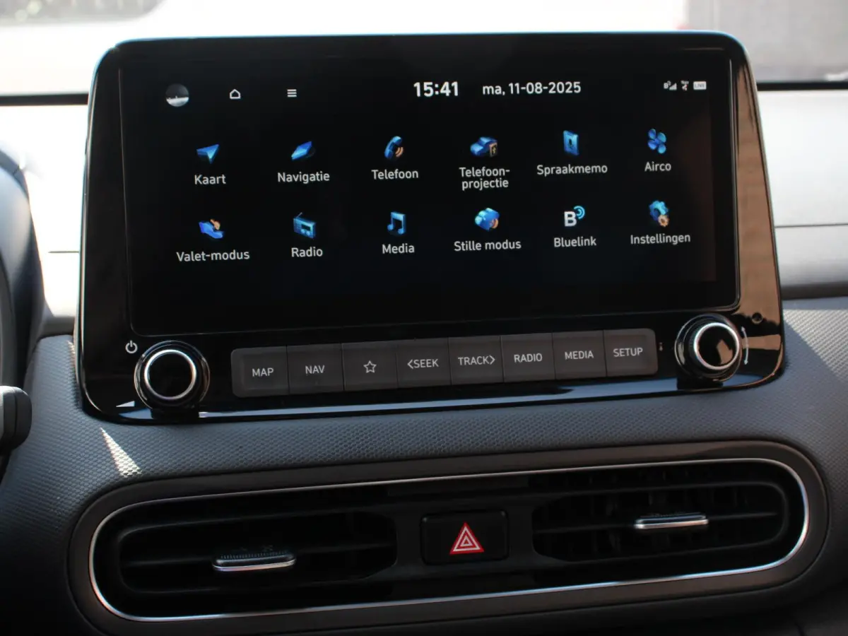 1.0 T-GDI Comfort Climate control Camera Cruise control Parkeersensoren LED Keyless Navigatie Apple Carplay/ Android Auto Lichtmetalen Velgen