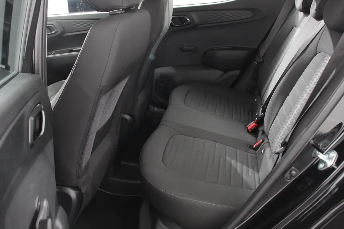 1.0 Automaat Comfort 5-zits Navigatie Apple Carplay/Android Auto Cruise Control DAB Airco