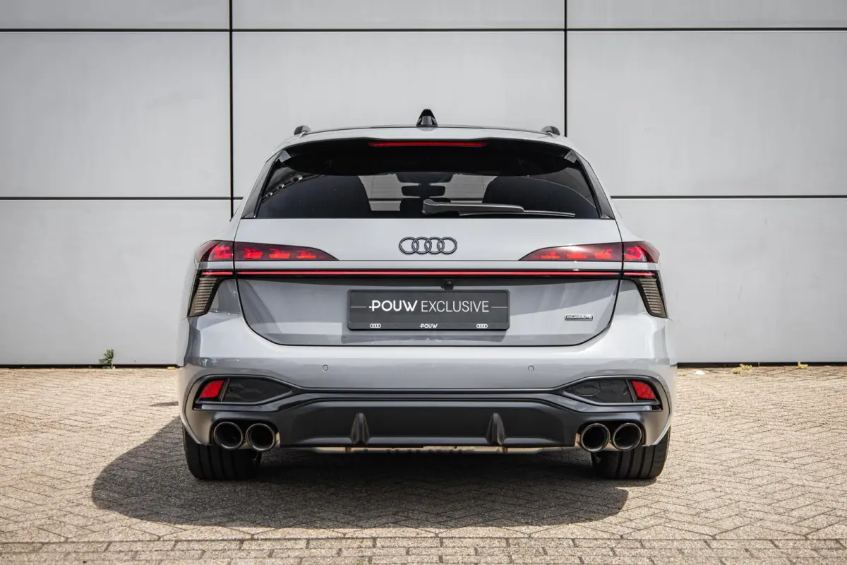 2.0 e-hybrid 367pk quattro S Edition Competition | Luchtvering | Tech Pro Pakket