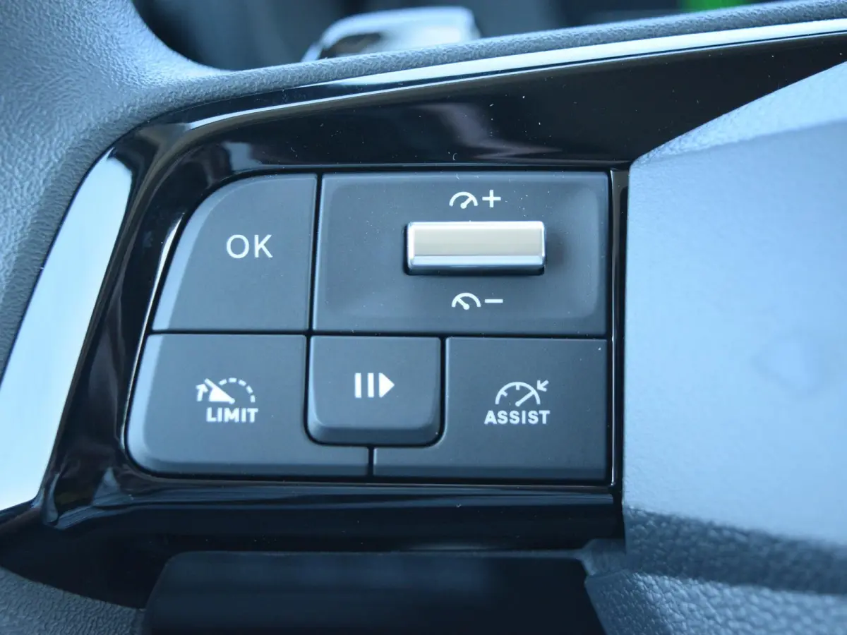 L1 50kWh | 0% rente | camera | Apple Carplay/Android Auto  | laadruimtebetimmering  | Comfort stoelen | rijklaarprijs