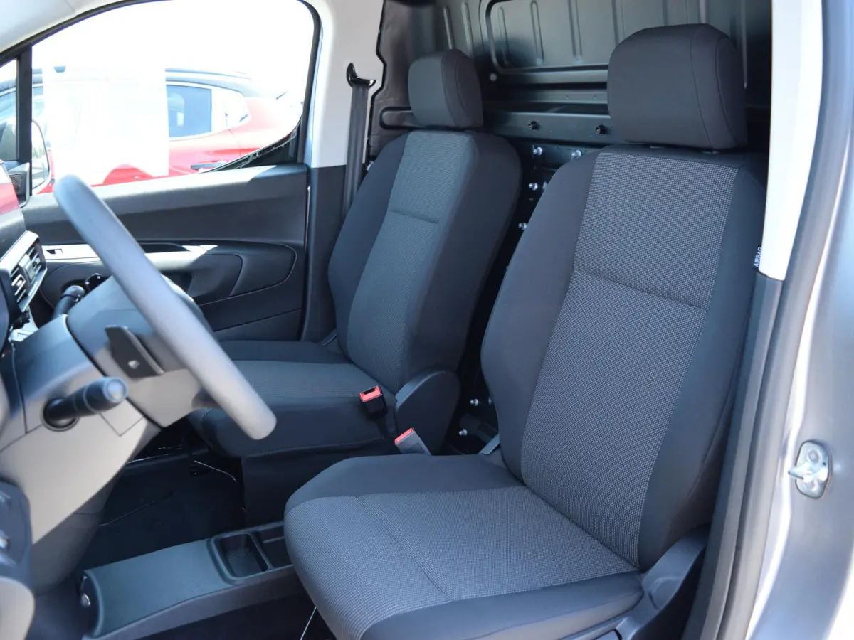 L1 50kWh | 0% rente | camera | Apple Carplay/Android Auto  | laadruimtebetimmering  | Comfort stoelen | rijklaarprijs