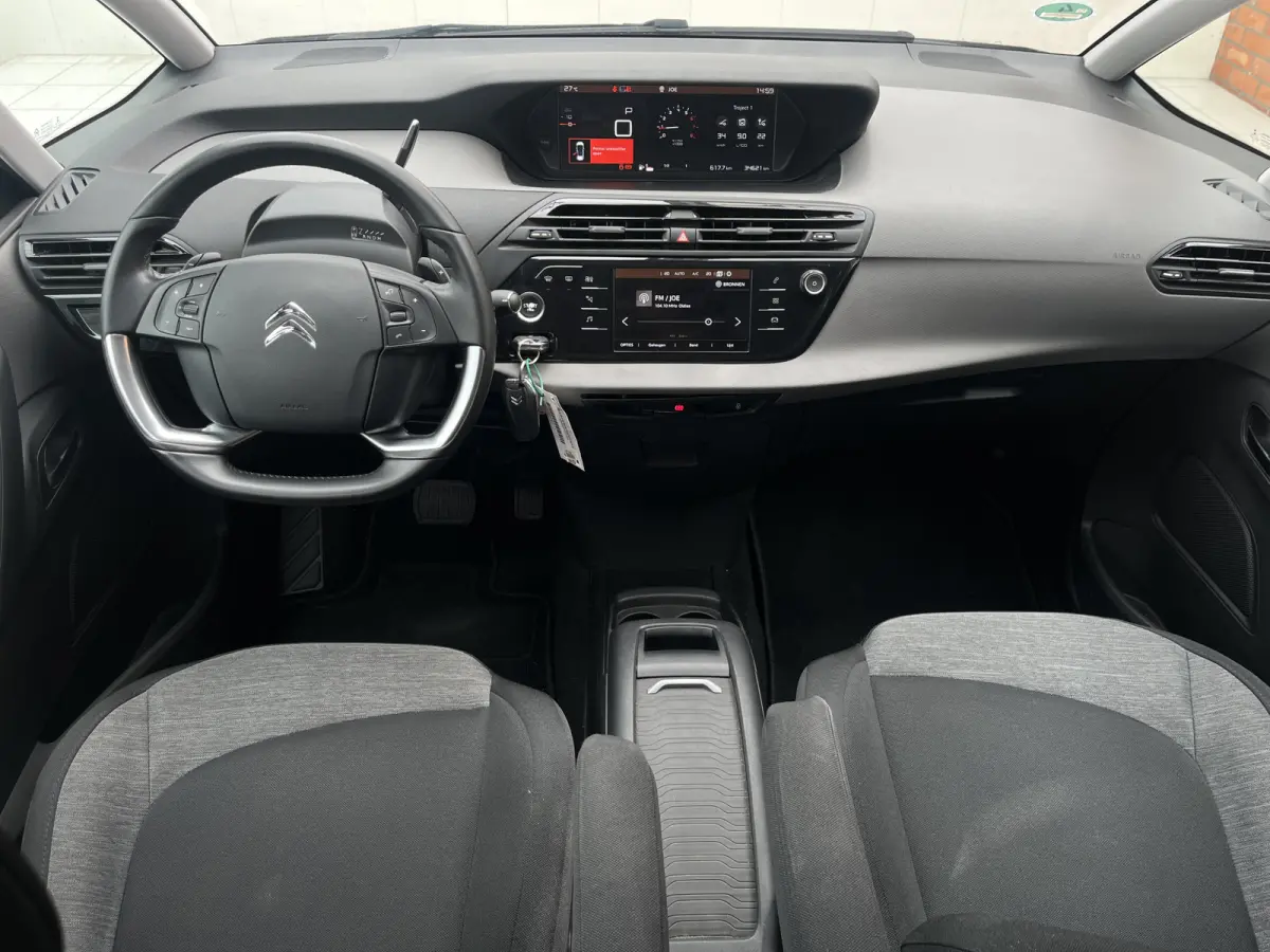 PureTech 130 EAT8 Business Automaat | Trekhaak | Carplay/Android Auto | Climate Control | Cruise Control | Achteruitrijcamera |