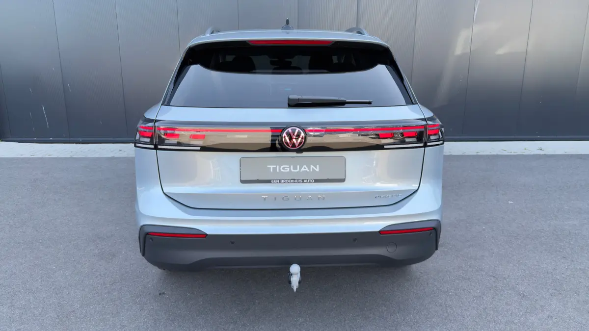 Life Edition - eHybrid | Achterklep elektrisch bedienbaar incl. Easy Open & Close | Achteruitrijcamera (Rear View) | Automatische afstandsregeling (Adaptive Cruise Control)