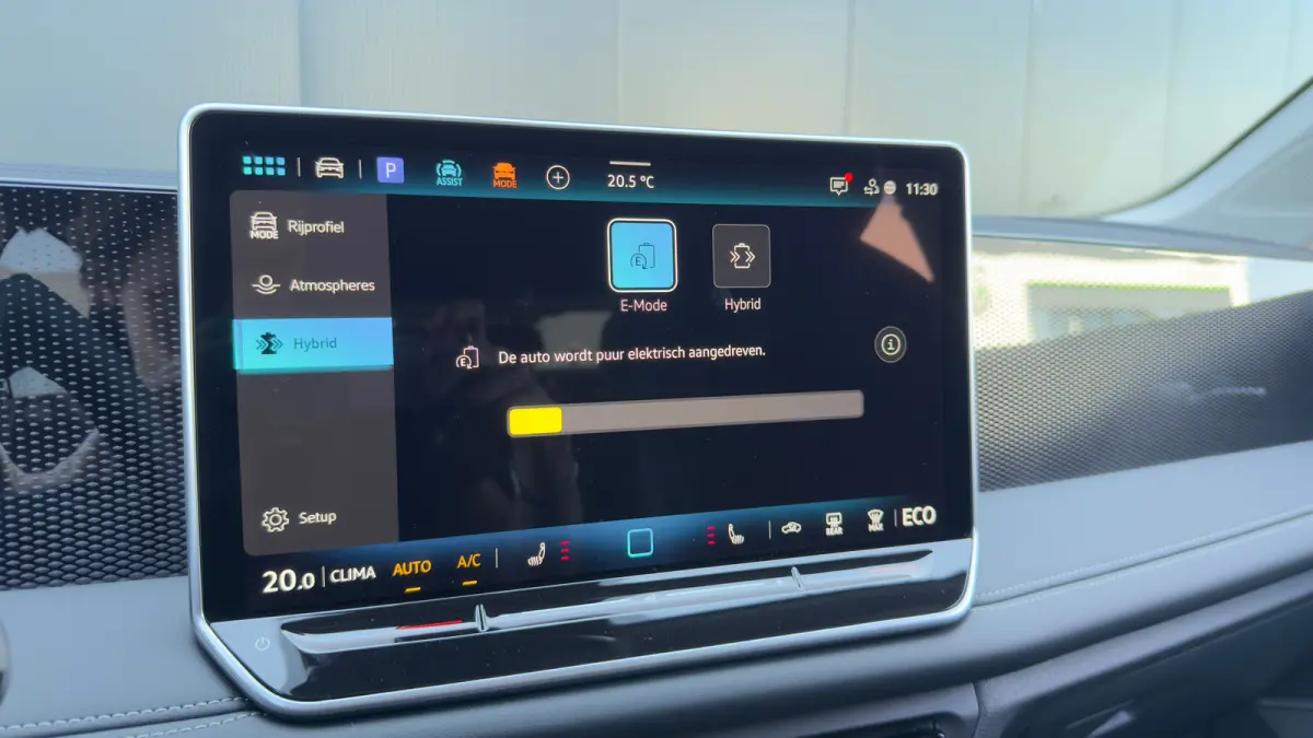 Life Edition - eHybrid | Achterklep elektrisch bedienbaar incl. Easy Open & Close | Achteruitrijcamera (Rear View) | Automatische afstandsregeling (Adaptive Cruise Control)