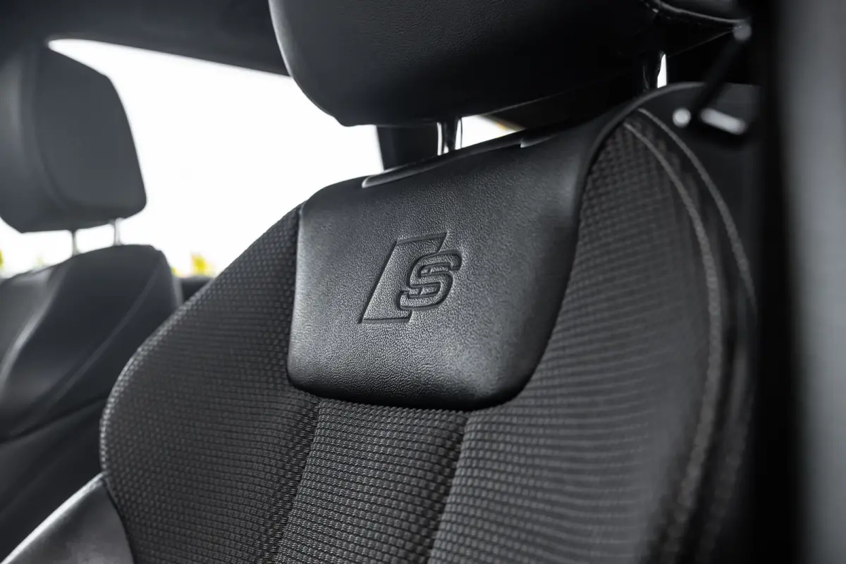 35 TFSI S edition Competition