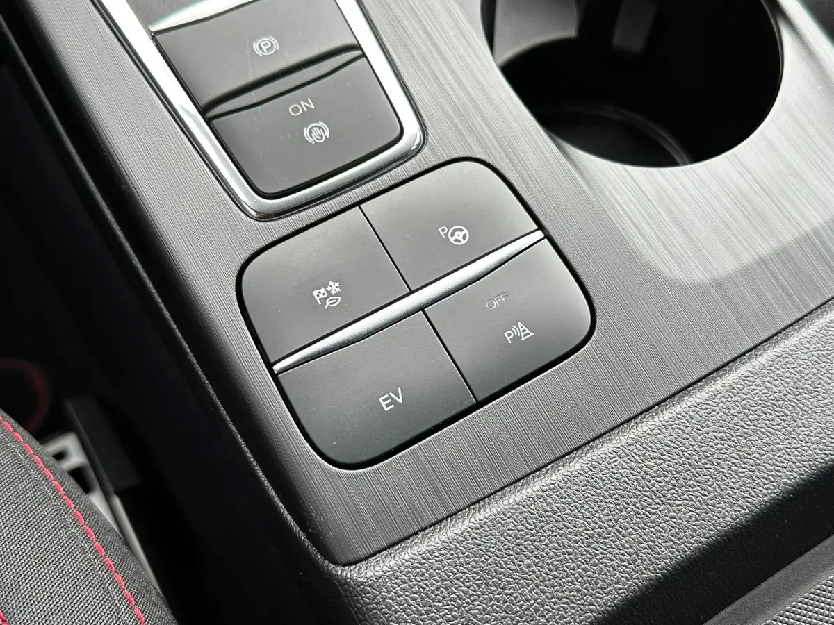2.5 PHEV 225 PK ST-Line | SOH 92%| ELKTR WEGKLAPBARE TREKHAAK| ADAPTIEVE CRUISE CONTROL| KEYLESS ENTRY & START| STOEL, STUUR EN VOORRUITVERWARMING| DODEHOEK DETECTIE| EERSTE EIGENAAR|