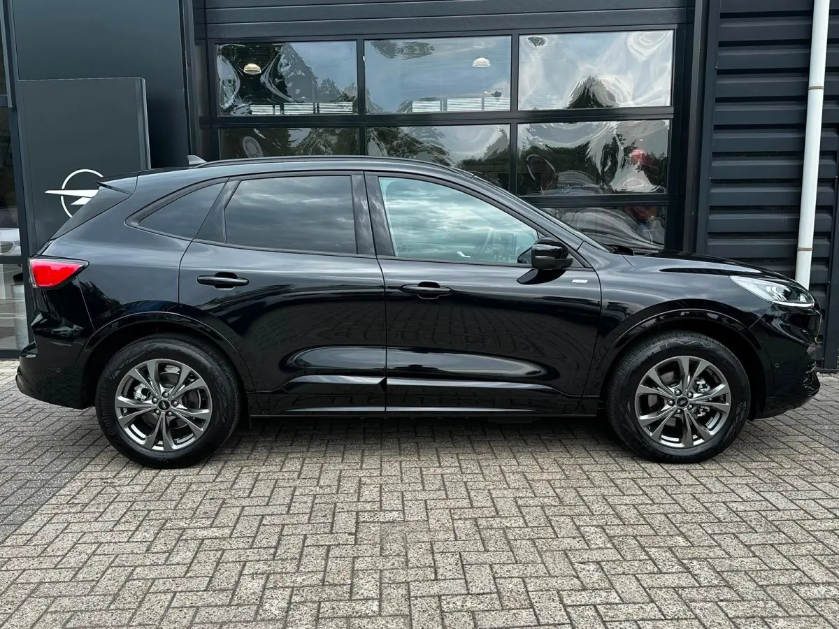 2.5 PHEV ST-Line | ELKTR WEGKLAPBARE TREKHAAK| ADAPTIEVE CRUISE CONTROL| CLIMATE CONTROL| STOEL/STUUR EN VOORRUITVERWARMING|