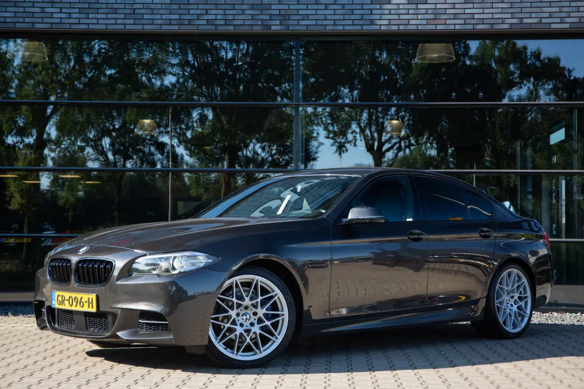 520i Executive M-Sport , Leder, PDC, 20 inch