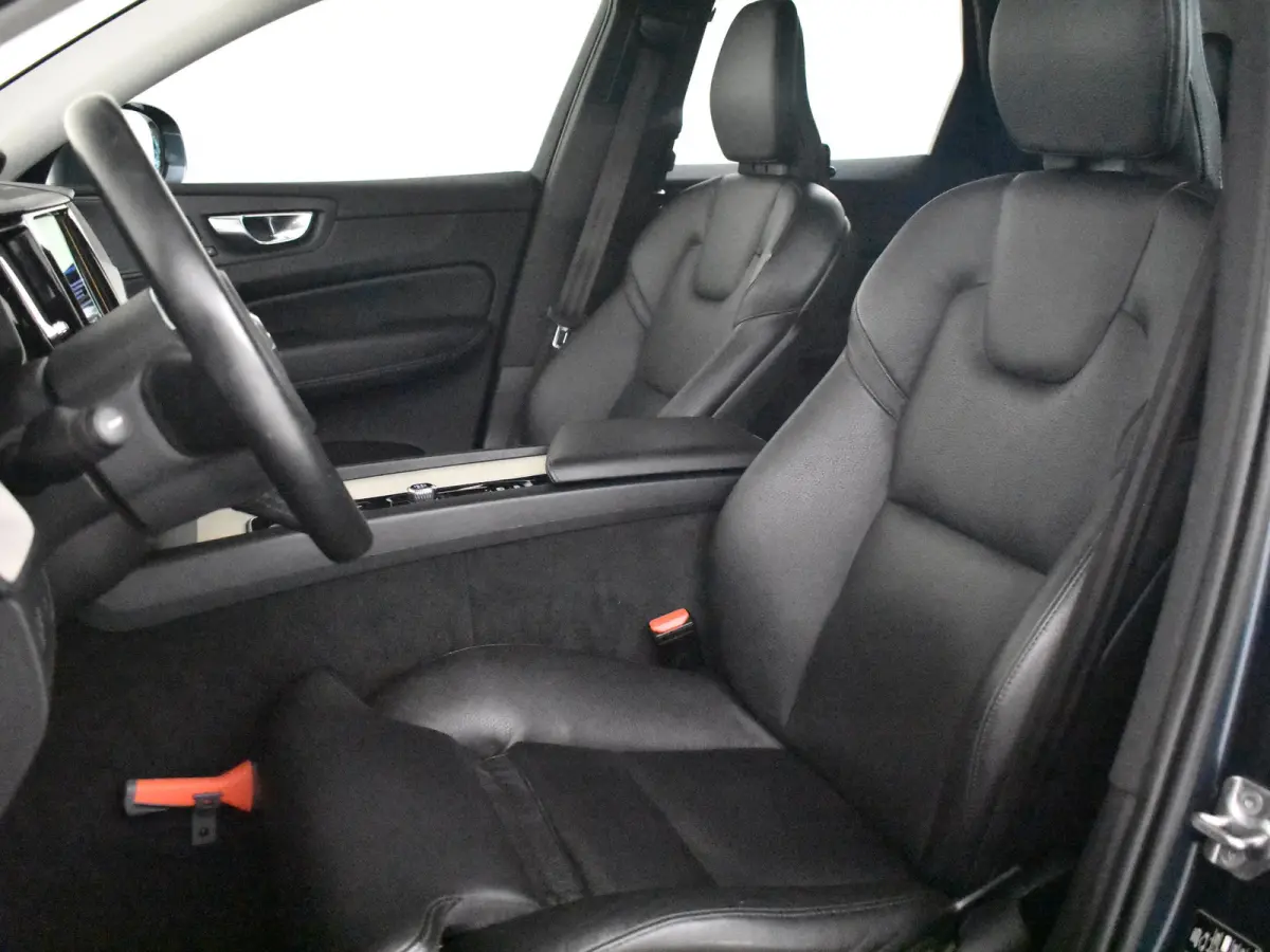 2.0 B5 Inscription 250pk AUTO | Panoramadak | Lederen bekleding | Harman Kardon audio | Stoelverwarming voor en achter | Adaptive cruise | Elektrische achterklep | 19" LMV