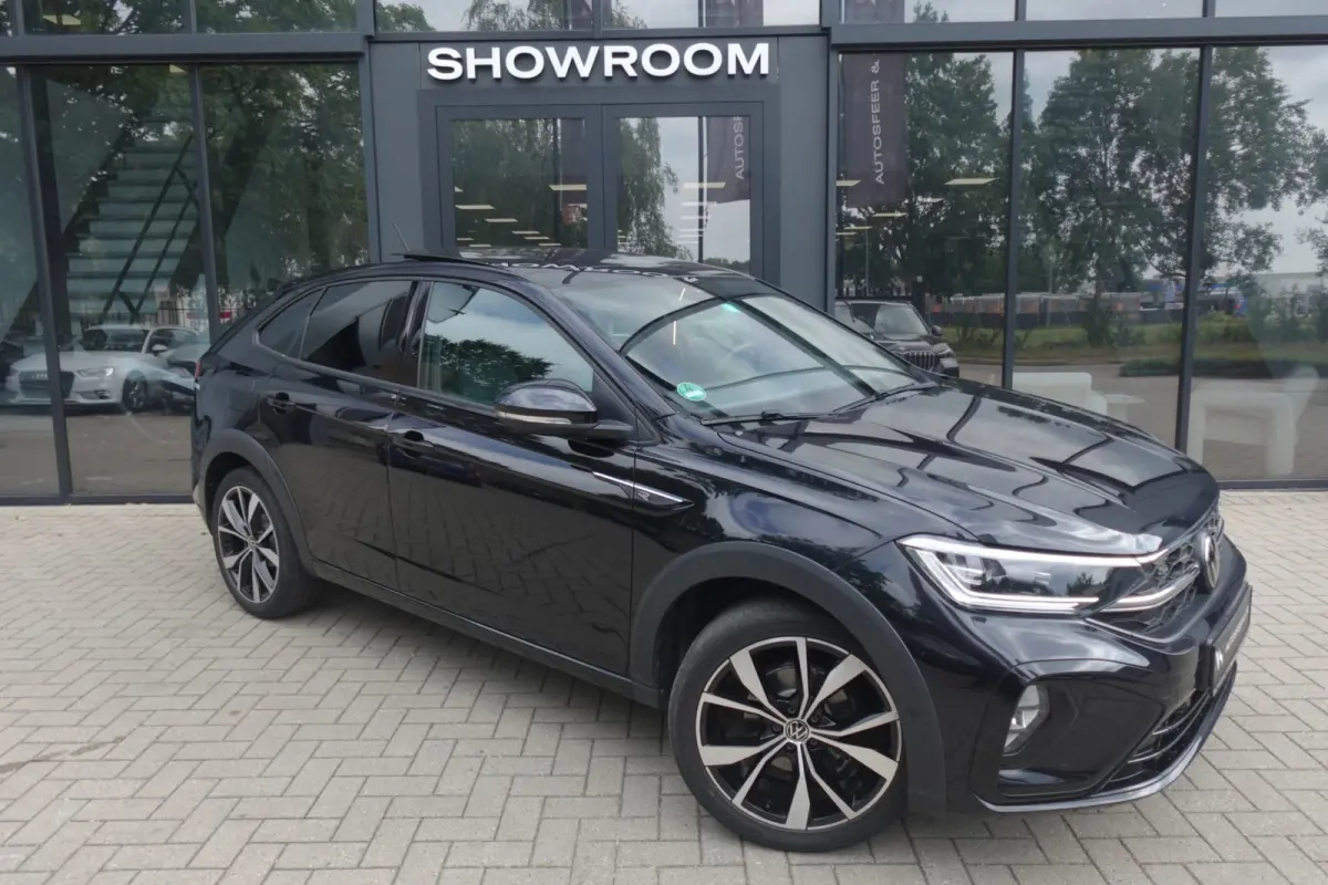 1.5 TSI R-Line PANO CAMERA ACC VOL