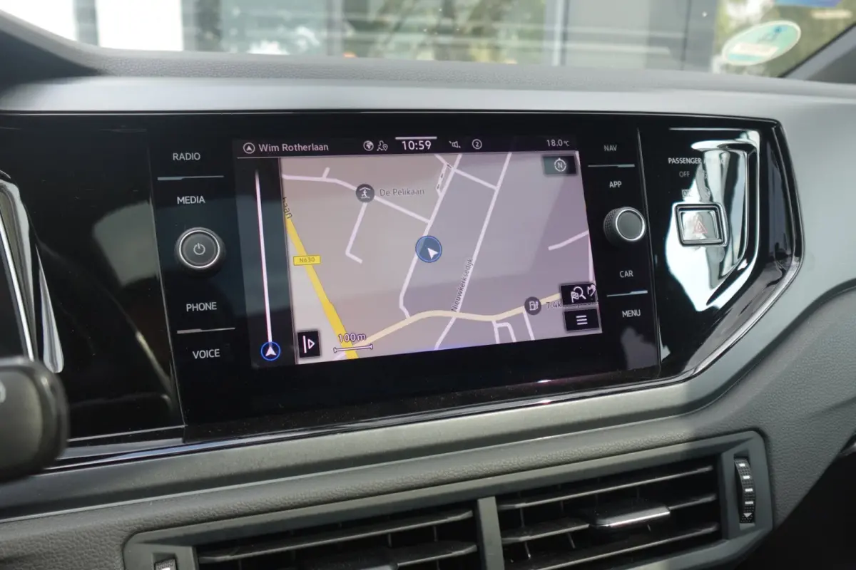 1.5 TSI R-Line PANO CAMERA ACC VOL