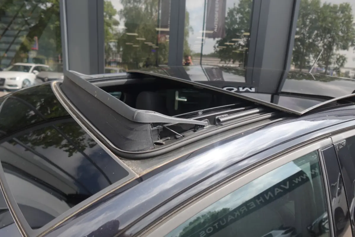 1.5 TSI R-Line PANO CAMERA ACC VOL