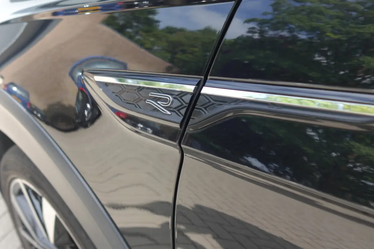1.5 TSI R-Line PANO CAMERA ACC VOL