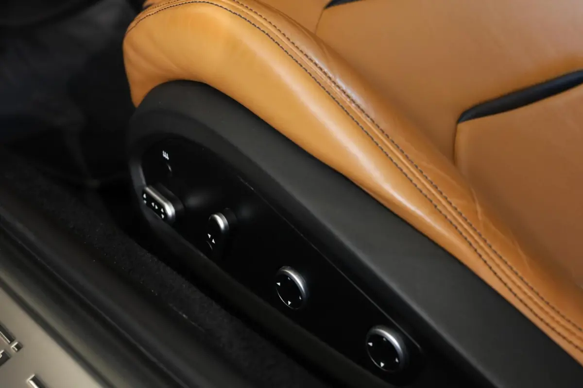 Lusso V12 HELE|Novitec|Pass Display|Pano|JBL|