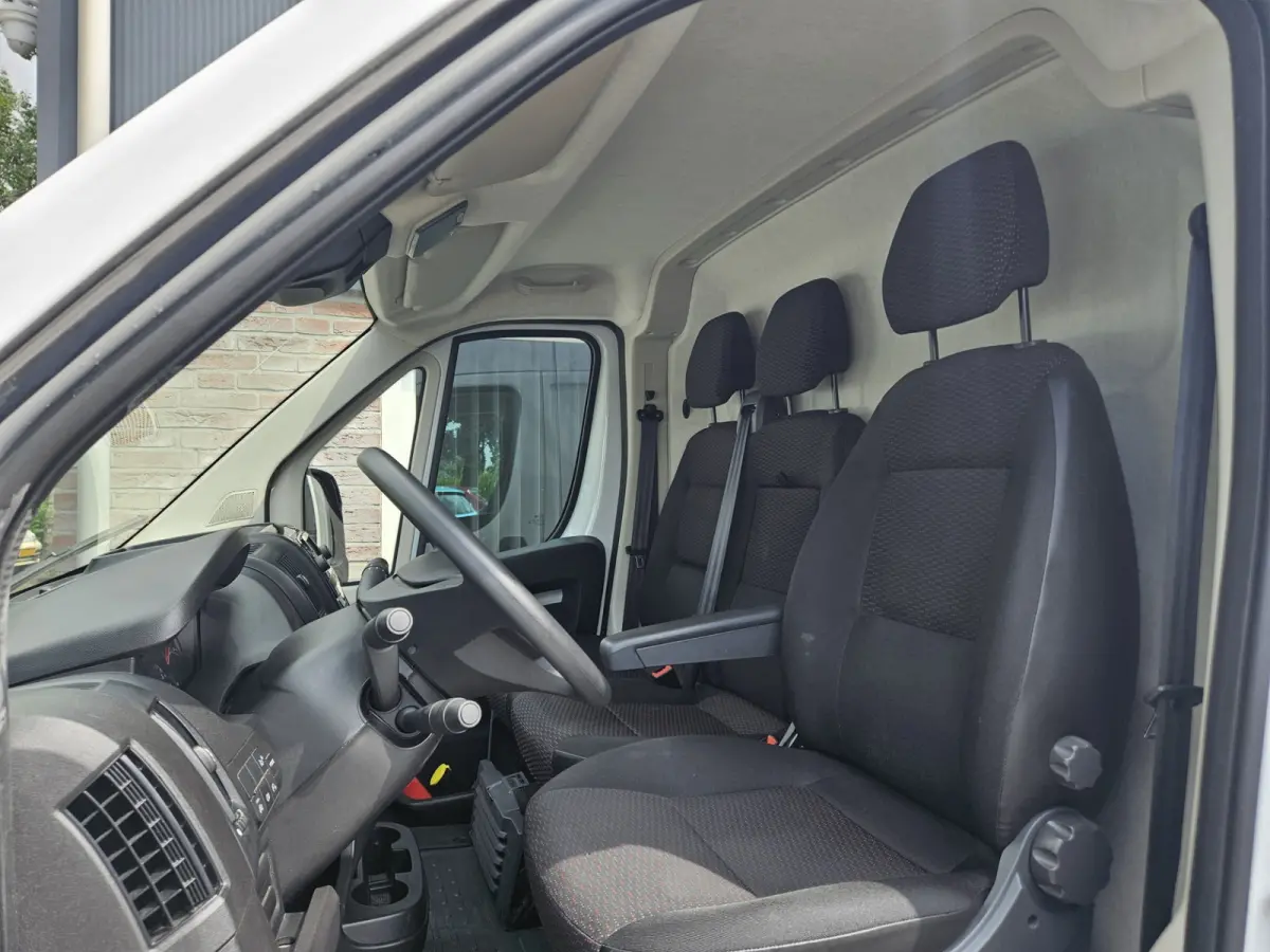 2.2D 165 Zwaar L4H2 3.5t Mooie/Nette Bus! 165PK! Airco! Cruise Control! 3-Zitplaatsen!