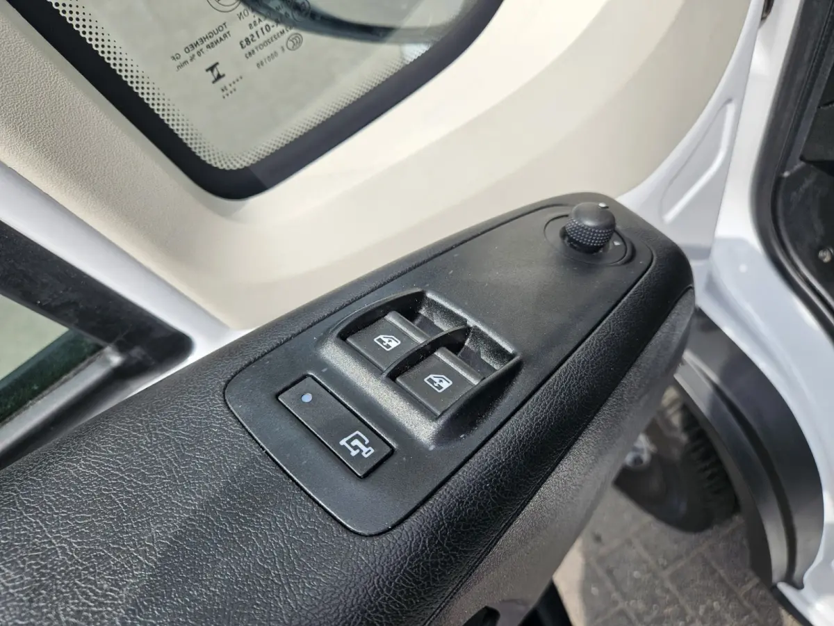 2.2D 165 Zwaar L4H2 3.5t Mooie/Nette Bus! 165PK! Airco! Cruise Control! 3-Zitplaatsen!
