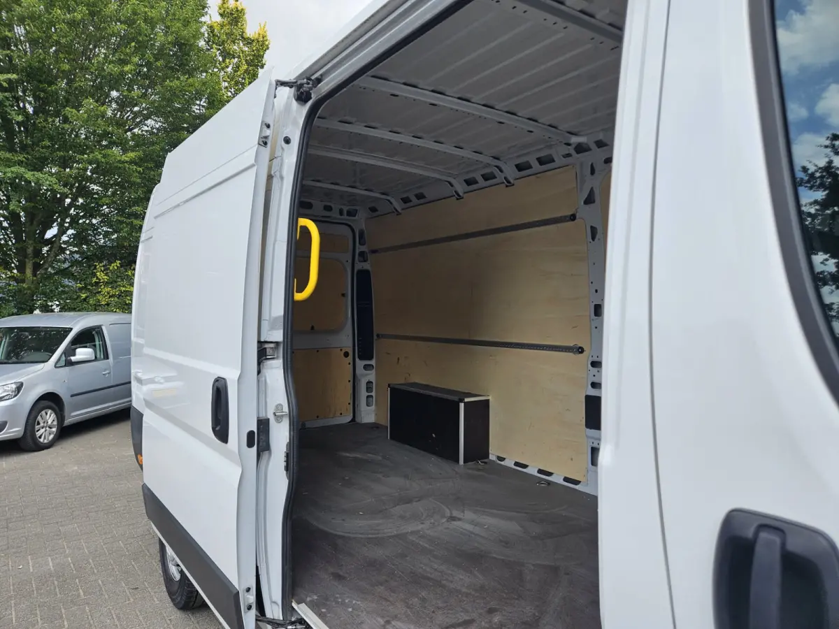 2.2D 165 Zwaar L4H2 3.5t Mooie/Nette Bus! 165PK! Airco! Cruise Control! 3-Zitplaatsen!
