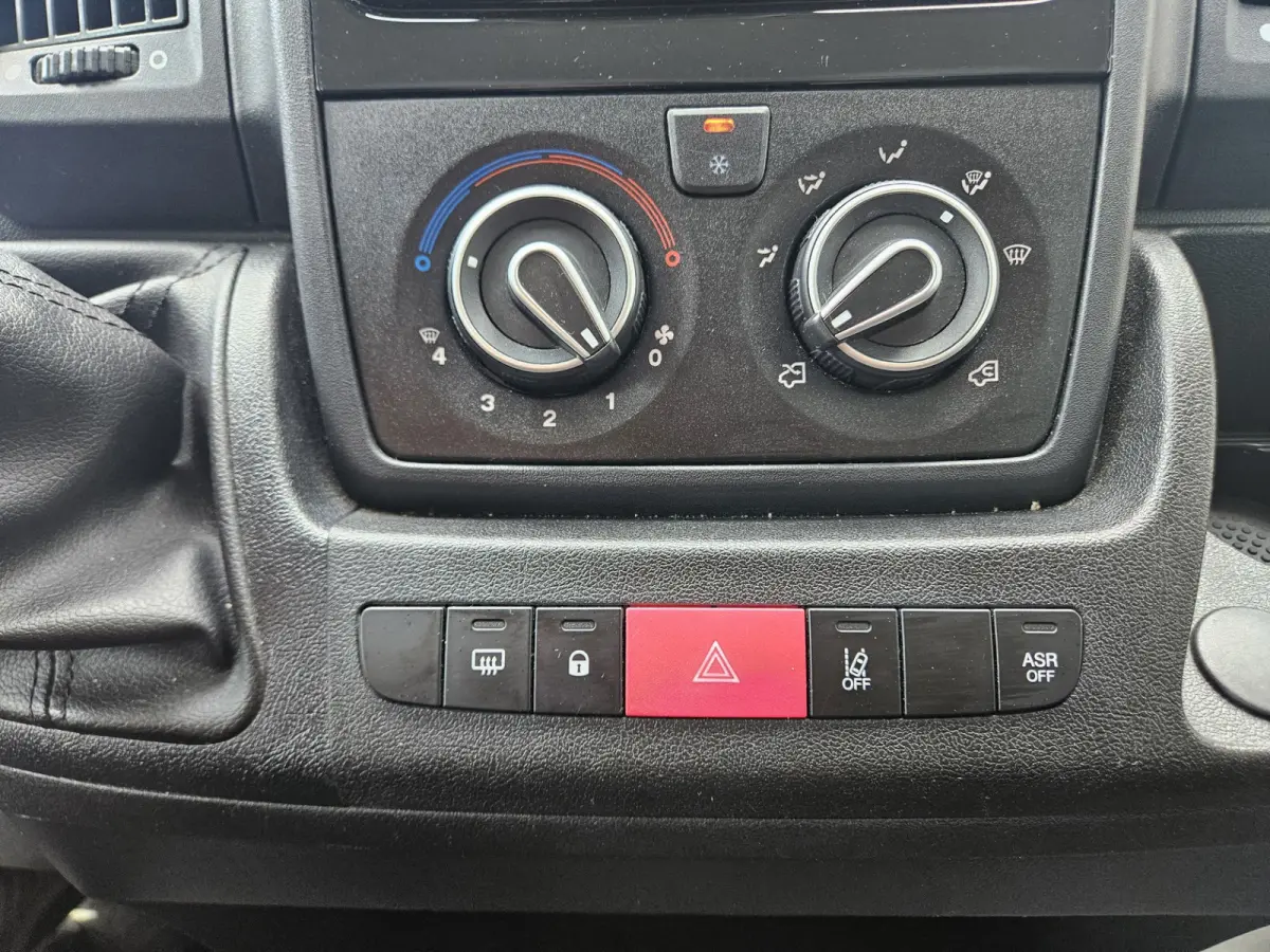 2.2D 165 Zwaar L4H2 3.5t Mooie/Nette Bus! 165PK! Airco! Cruise Control! 3-Zitplaatsen!