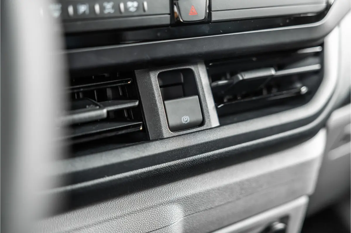 340 L2H1 Sport 71 kWh | Driving Assistant | 360 Camera | DSS LED | B&O | L+R Schuifdeur | CarPlay | Navigatie | 3-Zitter | Elek stoelen