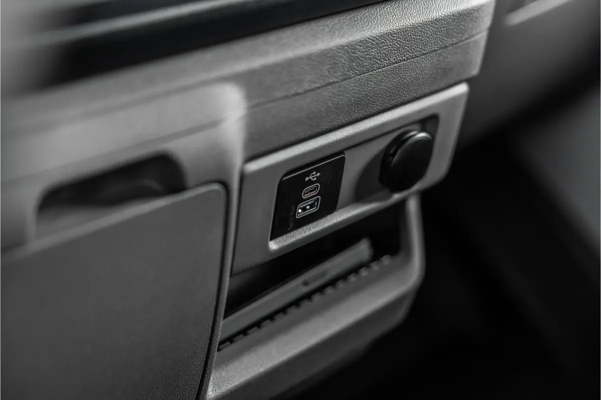 340 L2H1 Sport 71 kWh | Driving Assistant | 360 Camera | DSS LED | B&O | L+R Schuifdeur | CarPlay | Navigatie | 3-Zitter | Elek stoelen