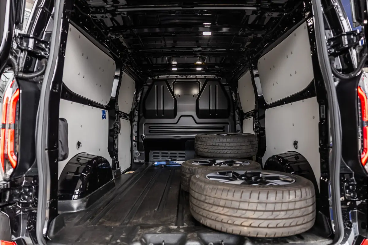 340 L2H1 Sport 71 kWh | Driving Assistant | 360 Camera | DSS LED | B&O | L+R Schuifdeur | CarPlay | Navigatie | 3-Zitter | Elek stoelen