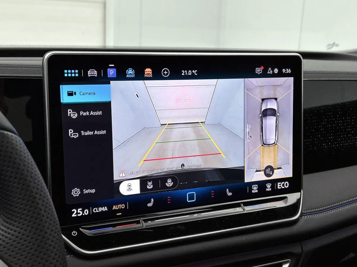 1.5 eHybrid R-Line Business | 204 PK | SoH 91% | Automaat | Adaptieve Cruise Control | Panoramadak | Trekhaak | Parkeercamera | Stoelverwarming | Stuurverwarming | Apple Carplay / Android Au