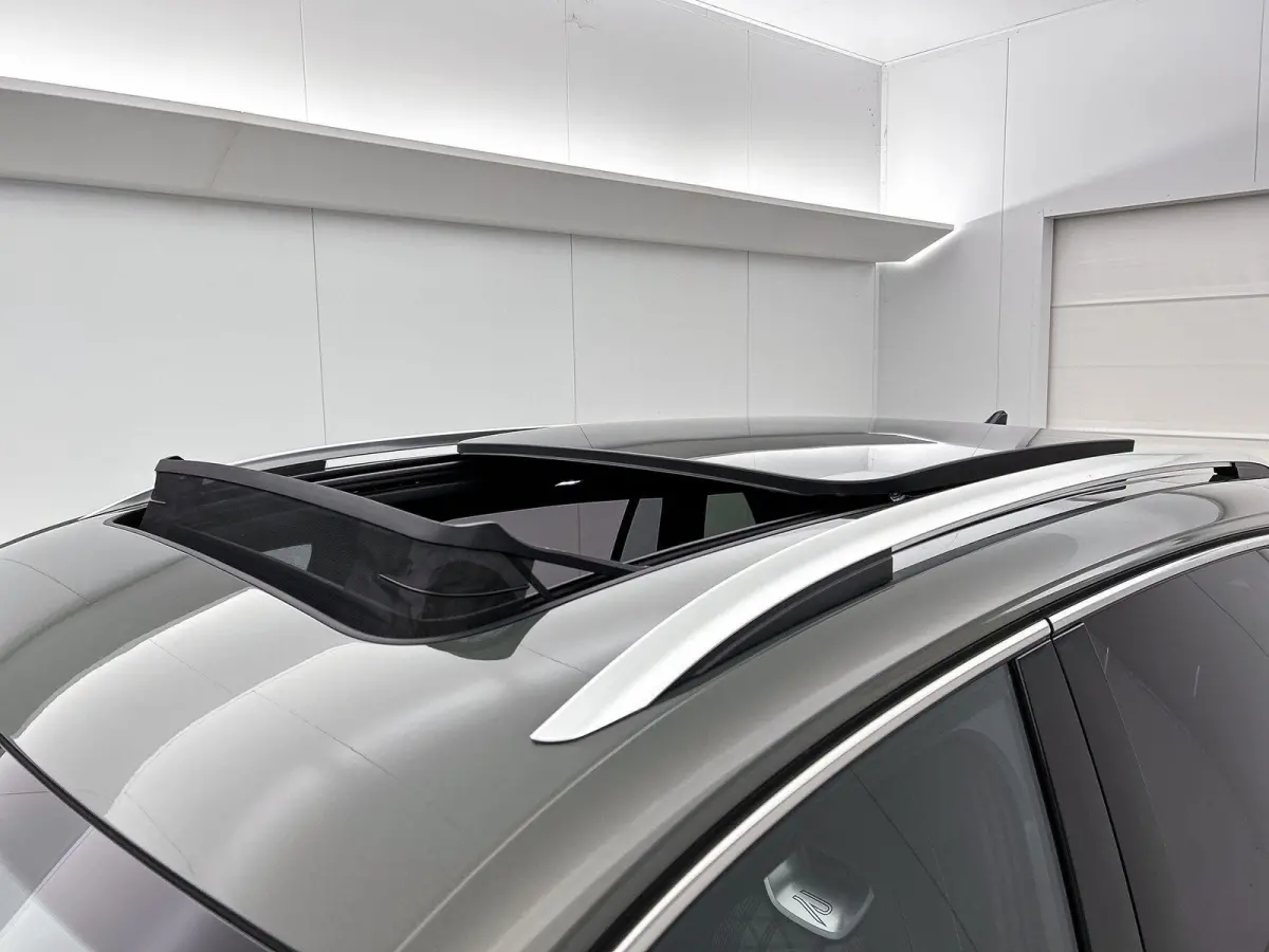 1.5 eHybrid R-Line Business | 204 PK | SoH 91% | Automaat | Adaptieve Cruise Control | Panoramadak | Trekhaak | Parkeercamera | Stoelverwarming | Stuurverwarming | Apple Carplay / Android Au