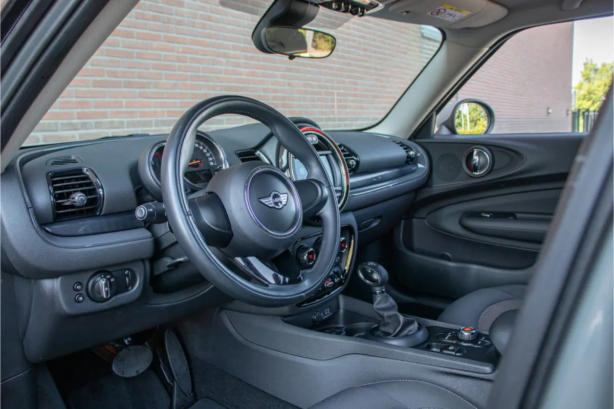 1.5 Automaat One Pepper, Stoelverwarming, Camera, Full LED, Park Assist, Keyless, Bluetooth, Climate control.