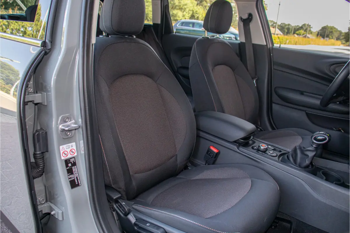 1.5 Automaat One Pepper, Stoelverwarming, Camera, Full LED, Park Assist, Keyless, Bluetooth, Climate control.