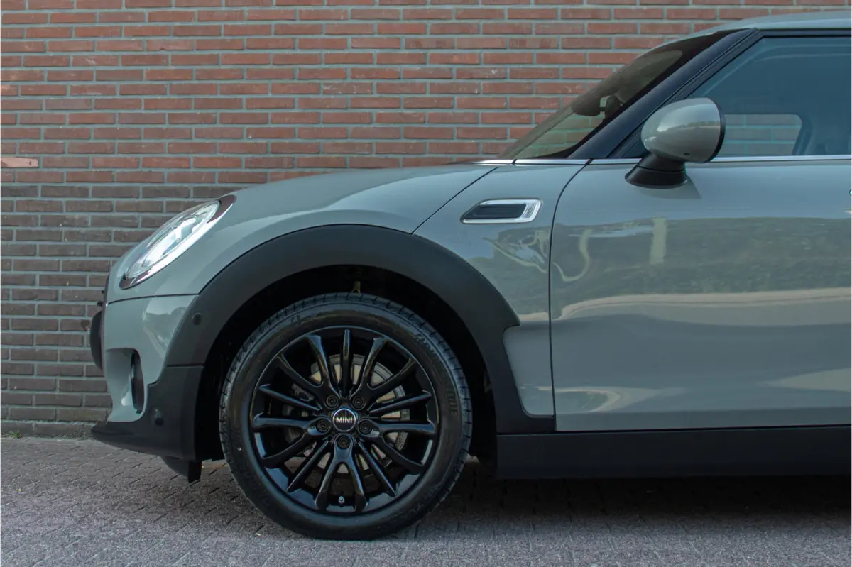 1.5 Automaat One Pepper, Stoelverwarming, Camera, Full LED, Park Assist, Keyless, Bluetooth, Climate control.