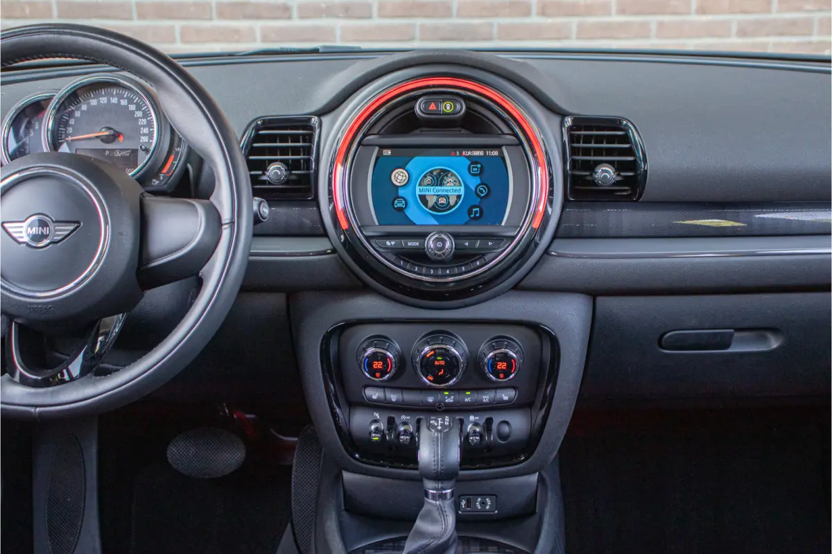 1.5 Automaat One Pepper, Stoelverwarming, Camera, Full LED, Park Assist, Keyless, Bluetooth, Climate control.