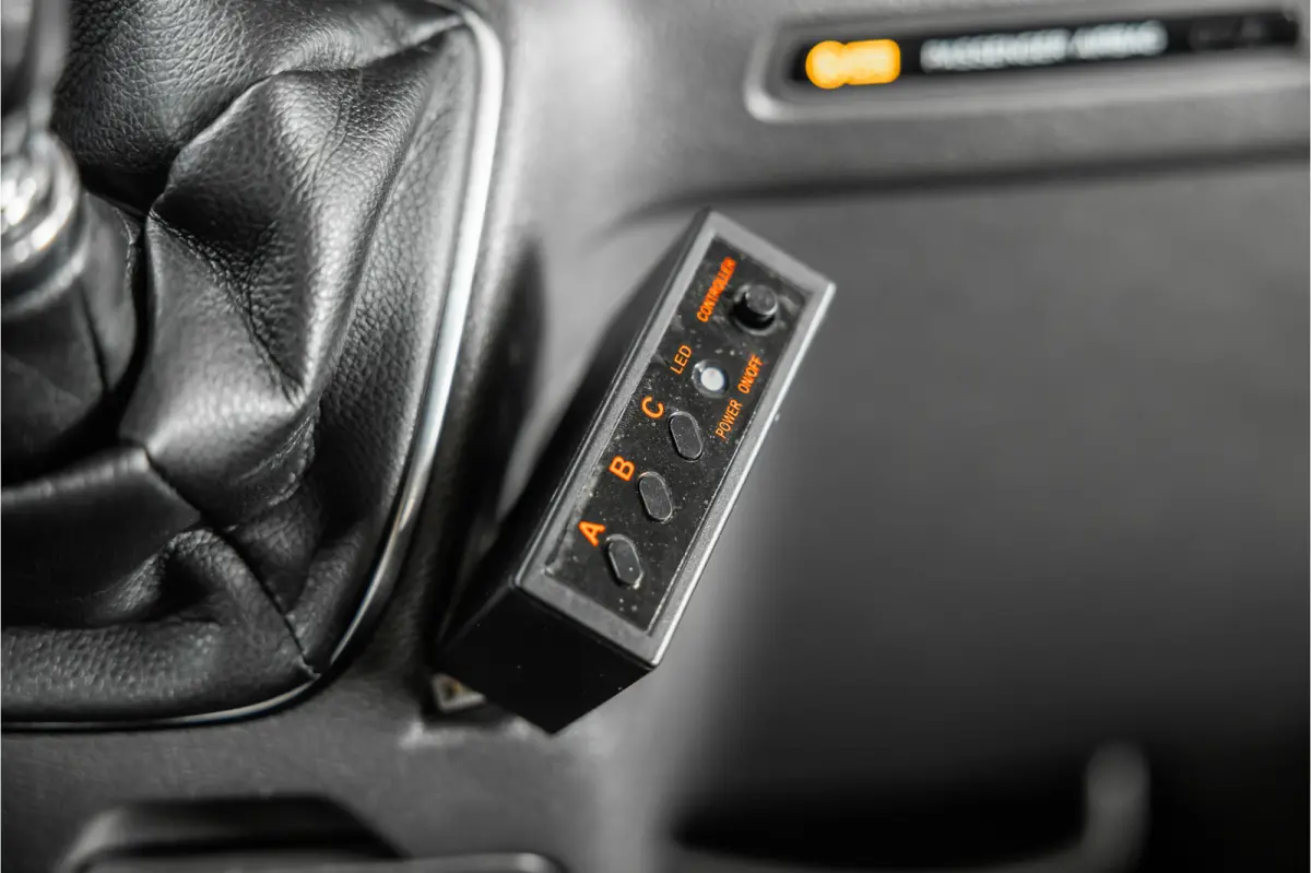320 2.0 TDCI L2H1 Limited DC | Blind Spot | Navigatie | Camera | CarPlay | Trekhaak | Stoelverwarming | 5-Zitter | Euro 6