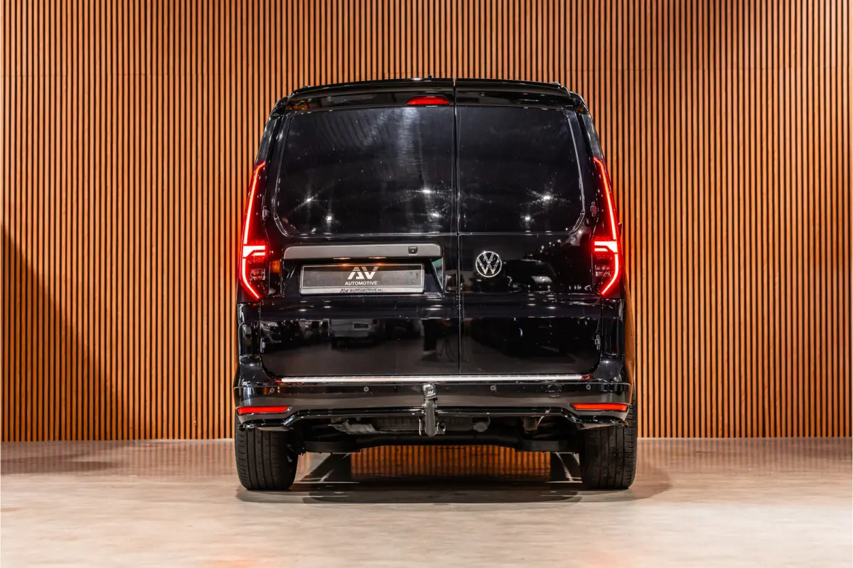 Maxi 2.0 TDI DSG | ACC | Camera | Trekhaak | L+R Schuifdeur | CarPlay | Dodehoek detectie | Stoelverwarming | LED | Trekhaak | Lederen bekleding | Sidebars | Betimmering | 18'' Sport velgen 