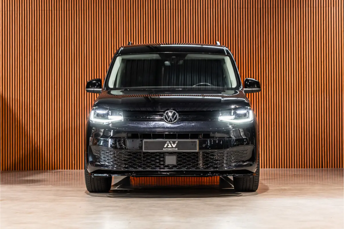 Maxi 2.0 TDI DSG | ACC | Camera | Trekhaak | L+R Schuifdeur | CarPlay | Dodehoek detectie | Stoelverwarming | LED | Trekhaak | Lederen bekleding | Sidebars | Betimmering | 18'' Sport velgen 