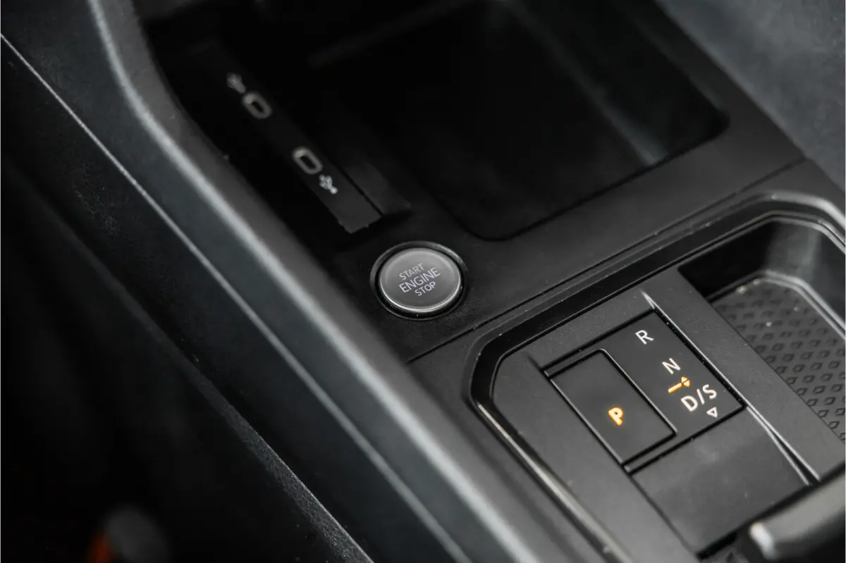 Maxi 2.0 TDI DSG | ACC | Camera | Trekhaak | L+R Schuifdeur | CarPlay | Dodehoek detectie | Stoelverwarming | LED | Trekhaak | Lederen bekleding | Sidebars | Betimmering | 18'' Sport velgen 