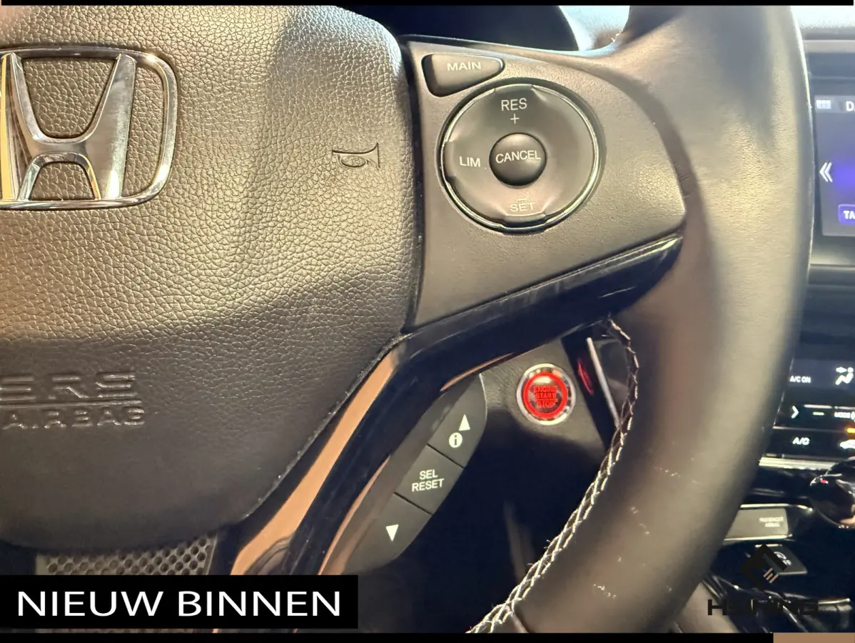 1.5 i-VTEC Executive. Automaat. Pano. Camera. Nav. Trekhaak. Van eerste eigenaar met NAP.