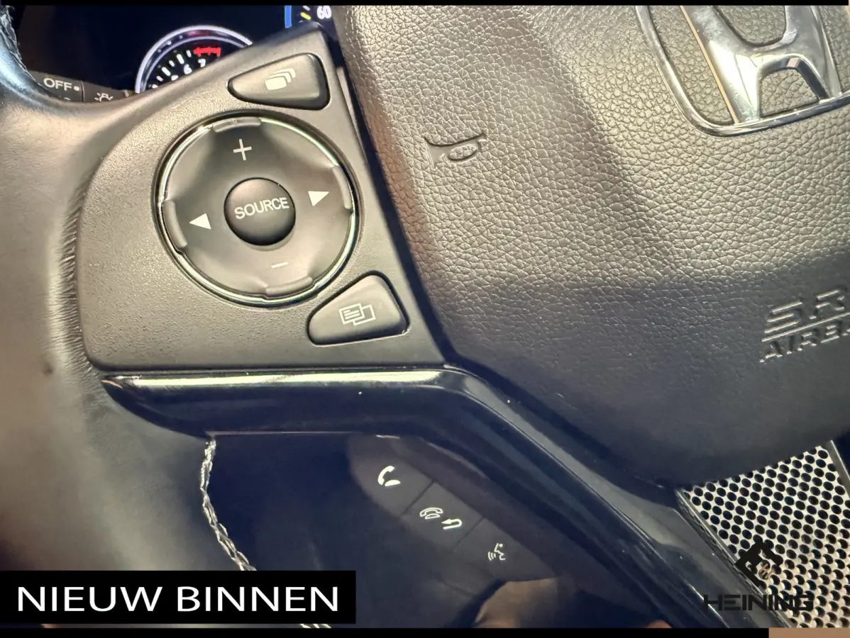 1.5 i-VTEC Executive. Automaat. Pano. Camera. Nav. Trekhaak. Van eerste eigenaar met NAP.