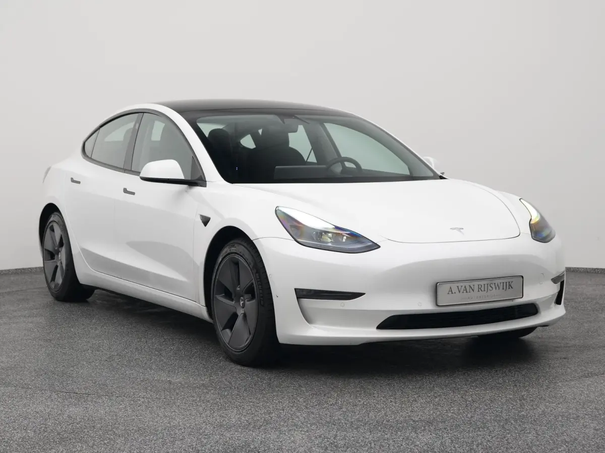 Long Range AWD 75 kWh | PANO | CAMERA | STOELVERW. | TREKHAAK