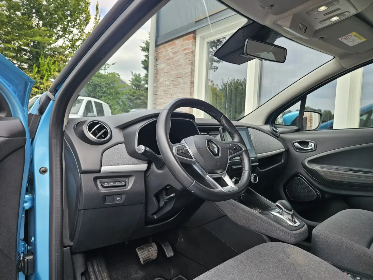 R135 Intens 52 kWh Koopaccu! SOH 94%! LED! Airco/Clima! PDC! Cruise Control! Navigatie!