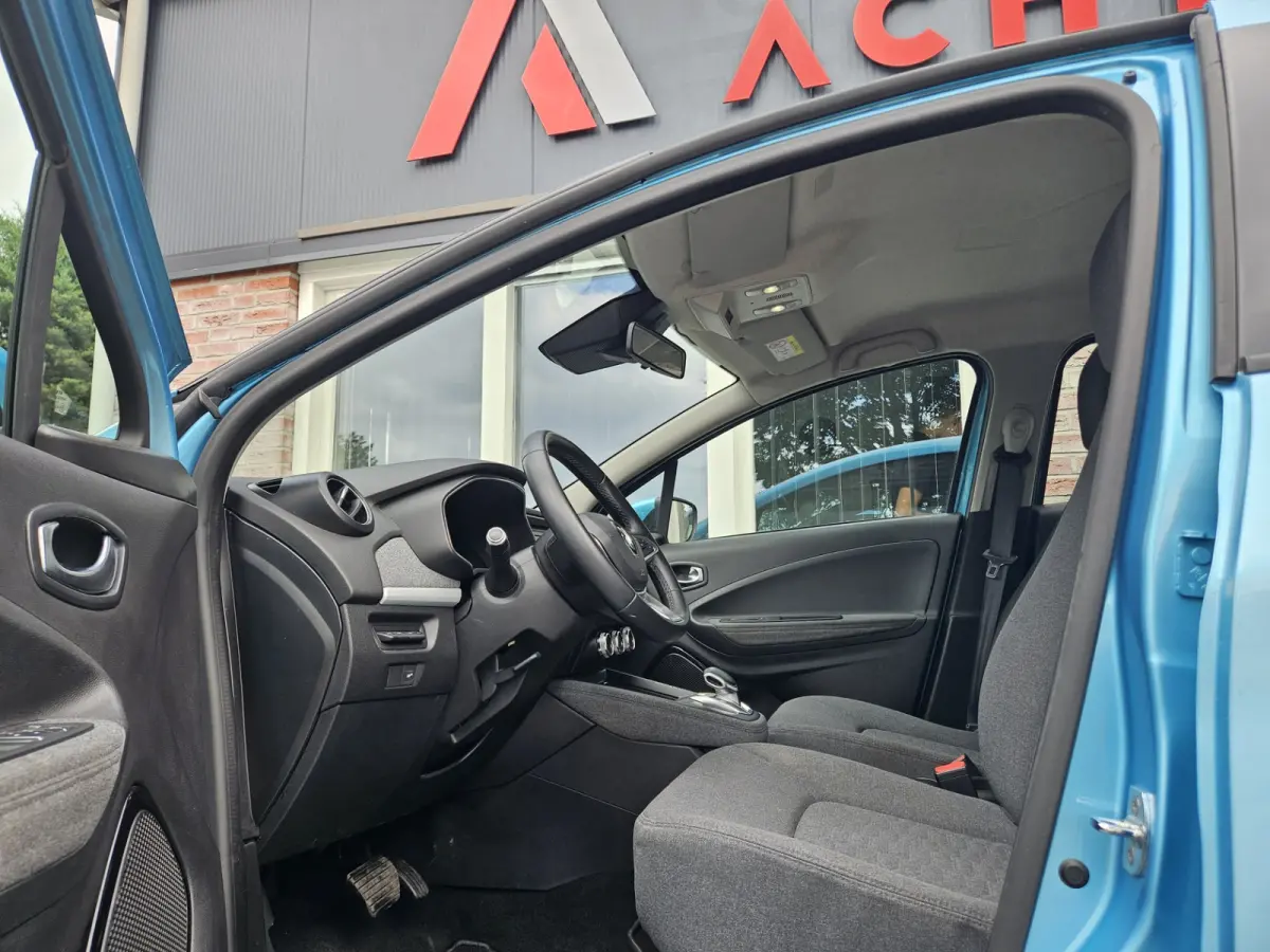 R135 Intens 52 kWh Koopaccu! SOH 94%! LED! Airco/Clima! PDC! Cruise Control! Navigatie!